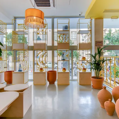 Hotel Selina Theatrou Atena
